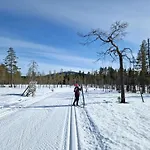 Syoetteen Helmi - Loistosijainti! Villa