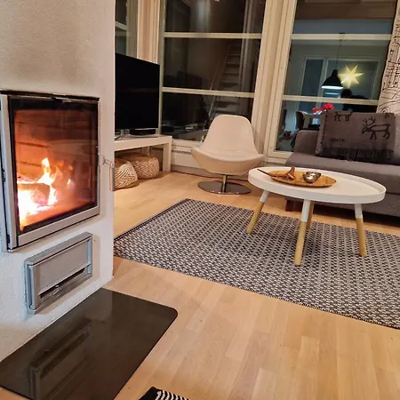 Βίλα Syoetteen Helmi - Loistosijainti! *